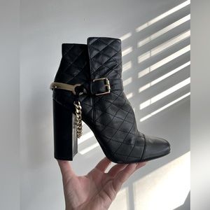 Karl Lagerfeld Paris Quilted Leather Chain Booties Size 9